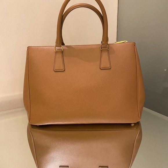 PRADA Saffiano Galleria Front Pocket Tote Sabbia - Picture 2 of 7